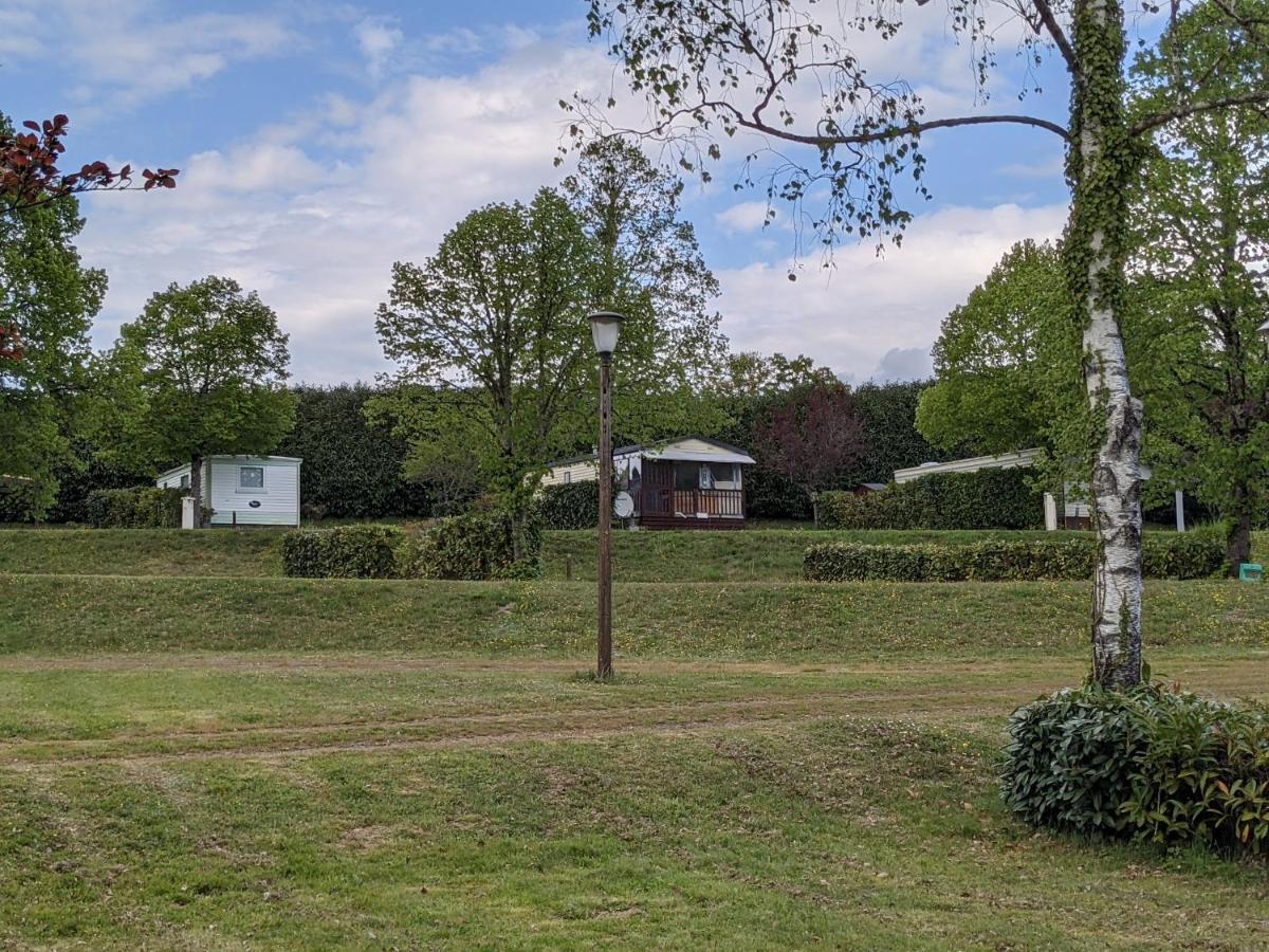 Camping De Ladignac Le Long Bel Air 외부 사진