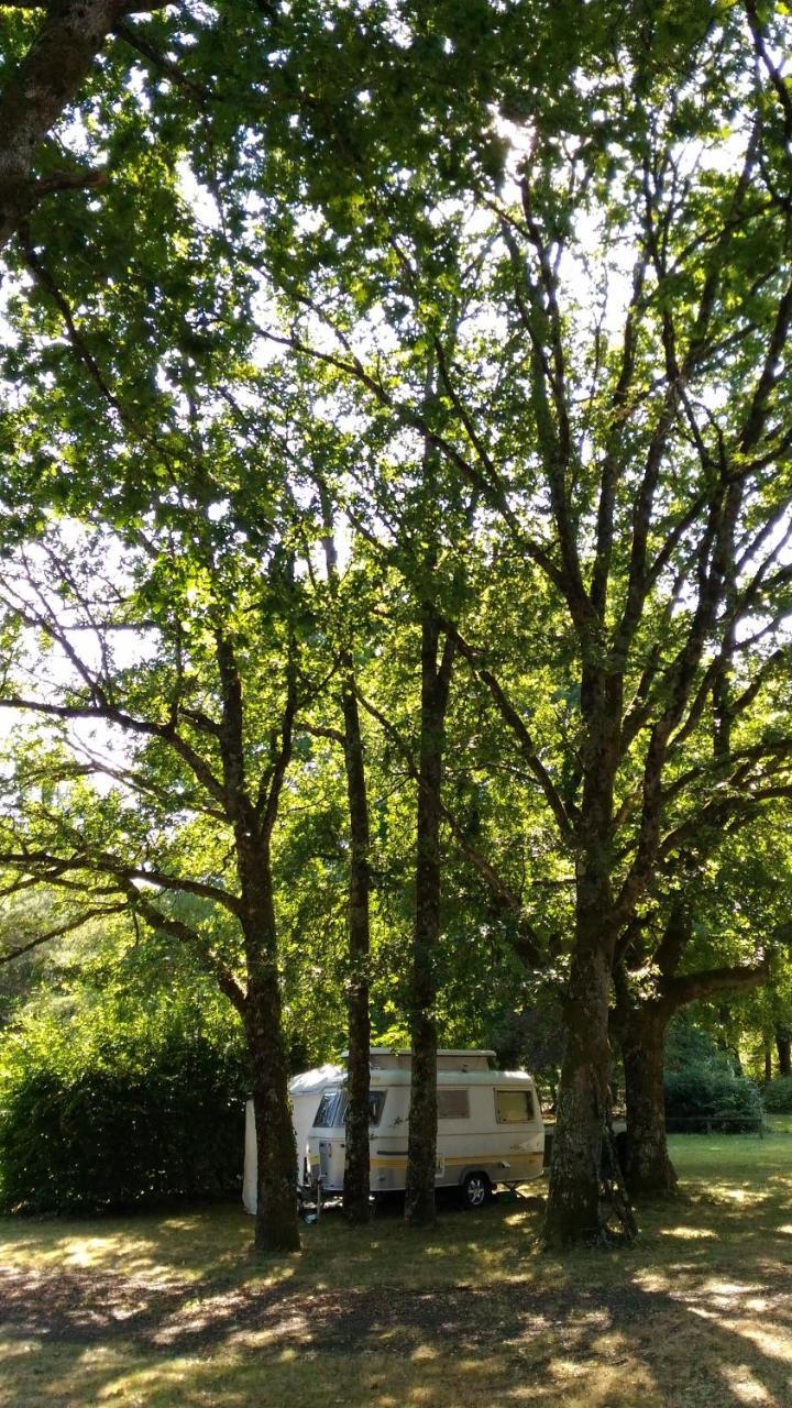 Camping De Ladignac Le Long Bel Air 외부 사진
