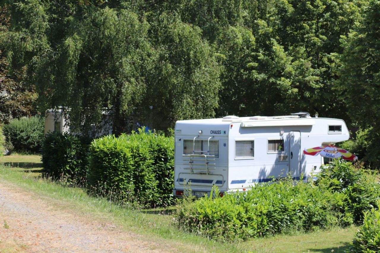 Camping De Ladignac Le Long Bel Air 외부 사진